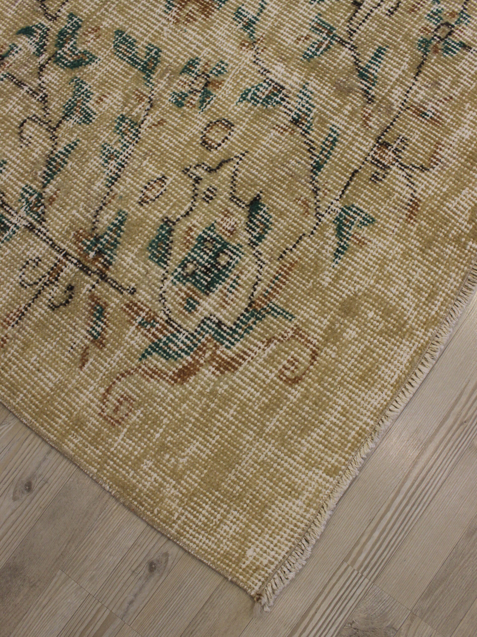 Vintage Hand-Woven Wool Rug — detail view 5, handmade vintage rug