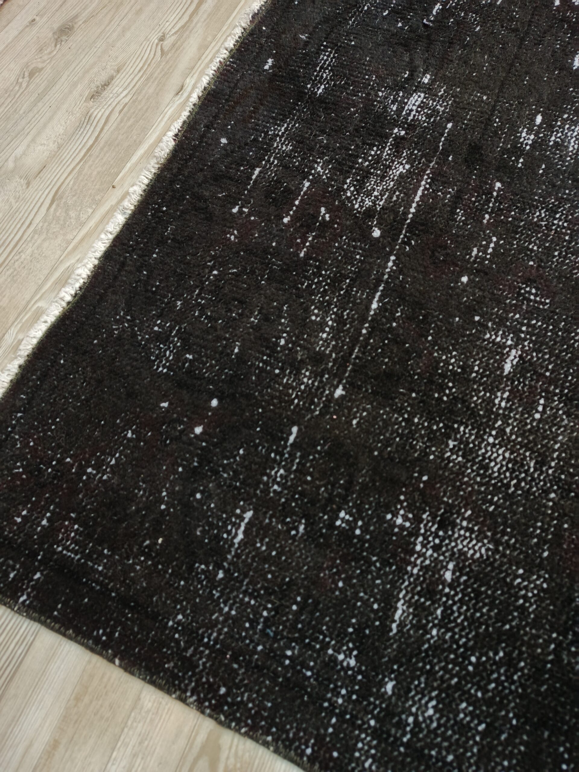 100% Handwoven Vintage Rug — detail view 4, handmade vintage rug
