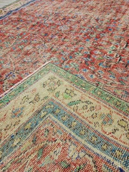 100% Wool Hand-Woven Vintage Rug - SKU 10820 - Detail View