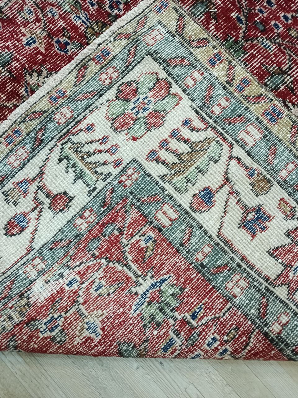 100% Wool Vintage Handwoven Rug — detail view 3, handmade vintage rug