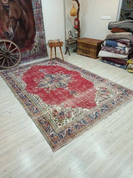 100% Wool Vintage Distressed Rug, Handmade rug, wool & cotton wool/weave, size 208 × 320 cm, from Anatolia, SKU 10822