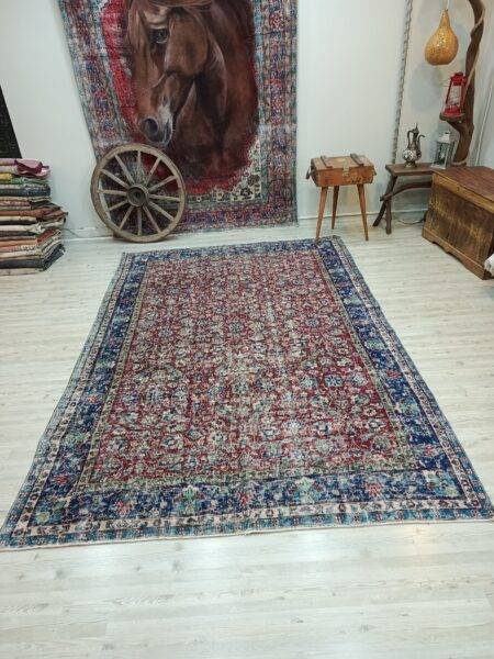 Hand-Woven Distressed Wool Rug, Handmade rug, wool wool/weave, size 191 × 289 cm, from Milas, SKU 10828