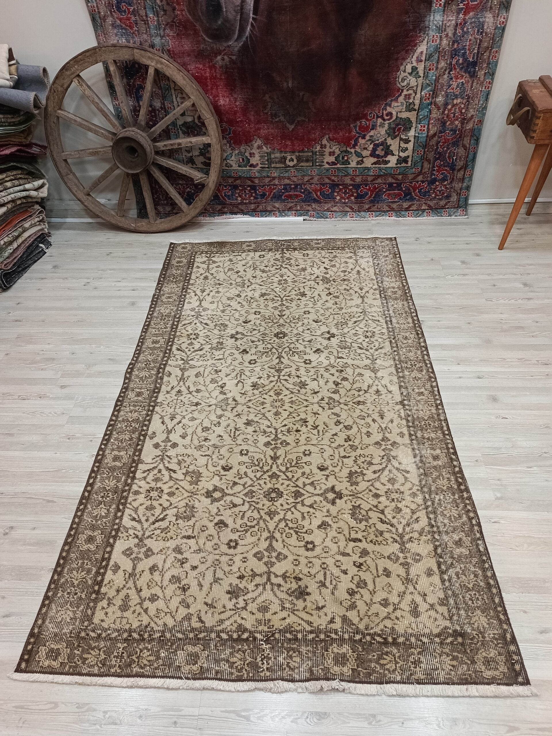 100% Wool Handwoven Vintage Rug — detail view 2, handmade vintage rug
